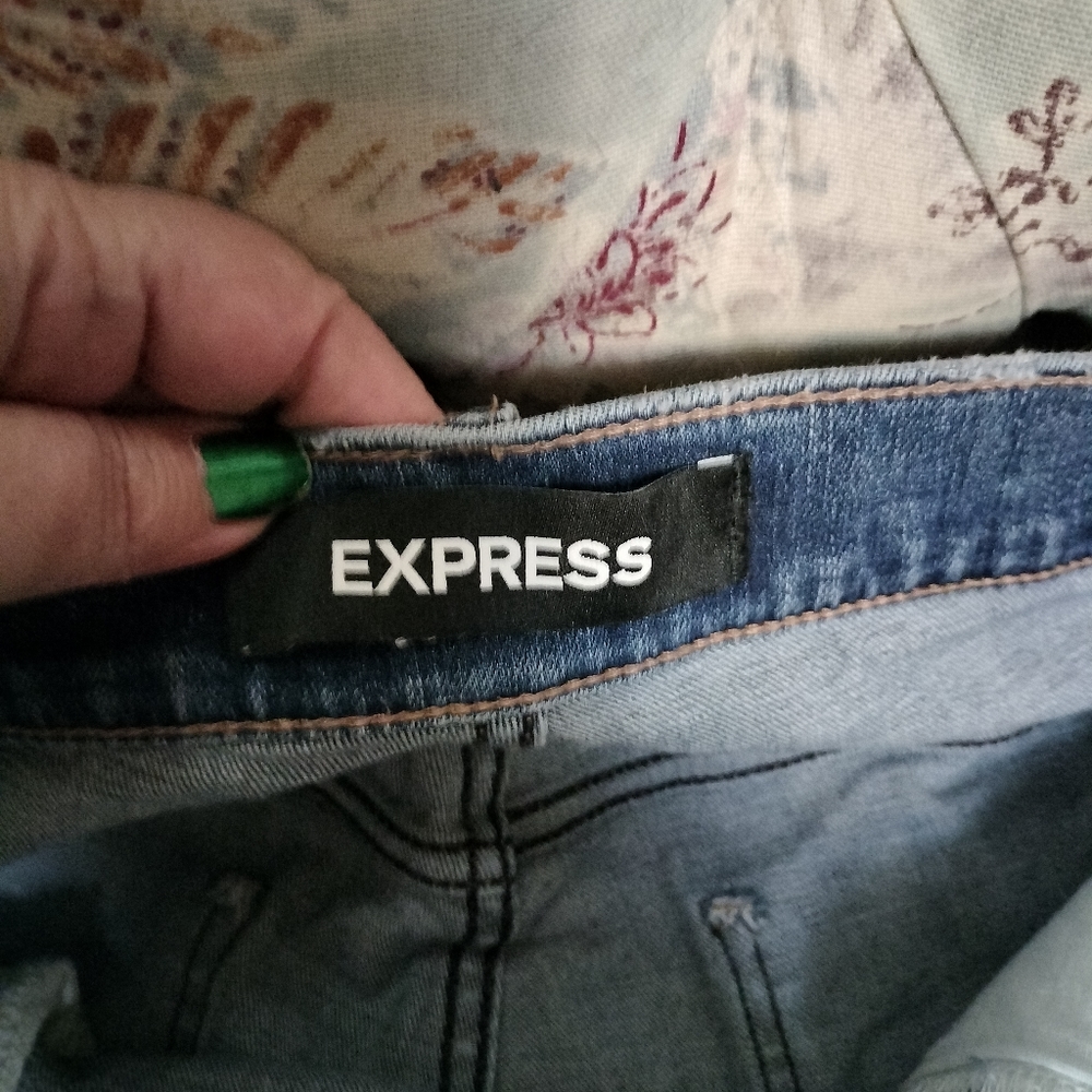 Express Star ⭐ shorts - Picture 4 of 6